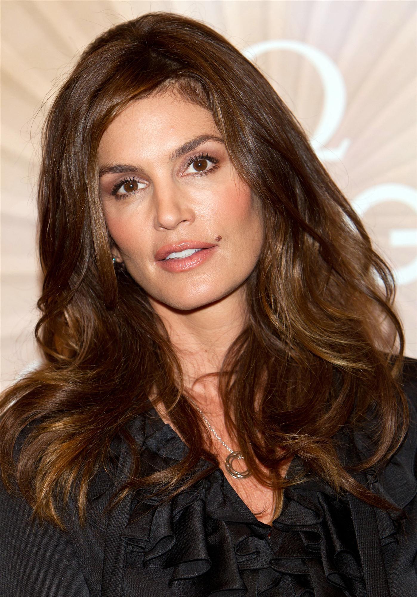 Cindy Crawford - Cindy Crawford attends the OMEGA boutique opening in Moscow | Picture 99018